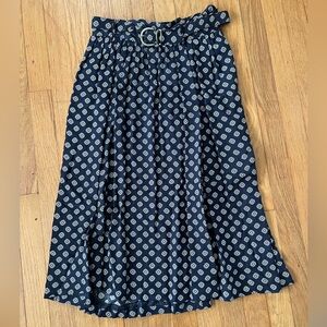 JH Collectibles - Size 10 Pleated Skirt with Print